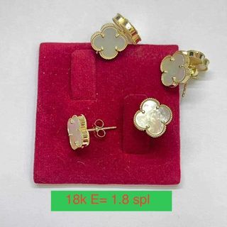 18K Saudi Gold vca white earrings