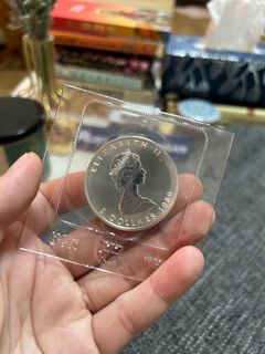1989  5 Dollars Elizabeth II Canada Coin