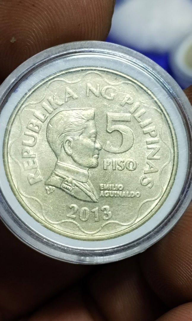 5 Piso 2013 error coin "machine doubling" (Category: Currency) located in Manila. Submitted by danlei_coin_collectible (Listing ID 1291165484, Image 1). Description: mag mahiya mag offer.. mabilis naman Ako kausap🫰.