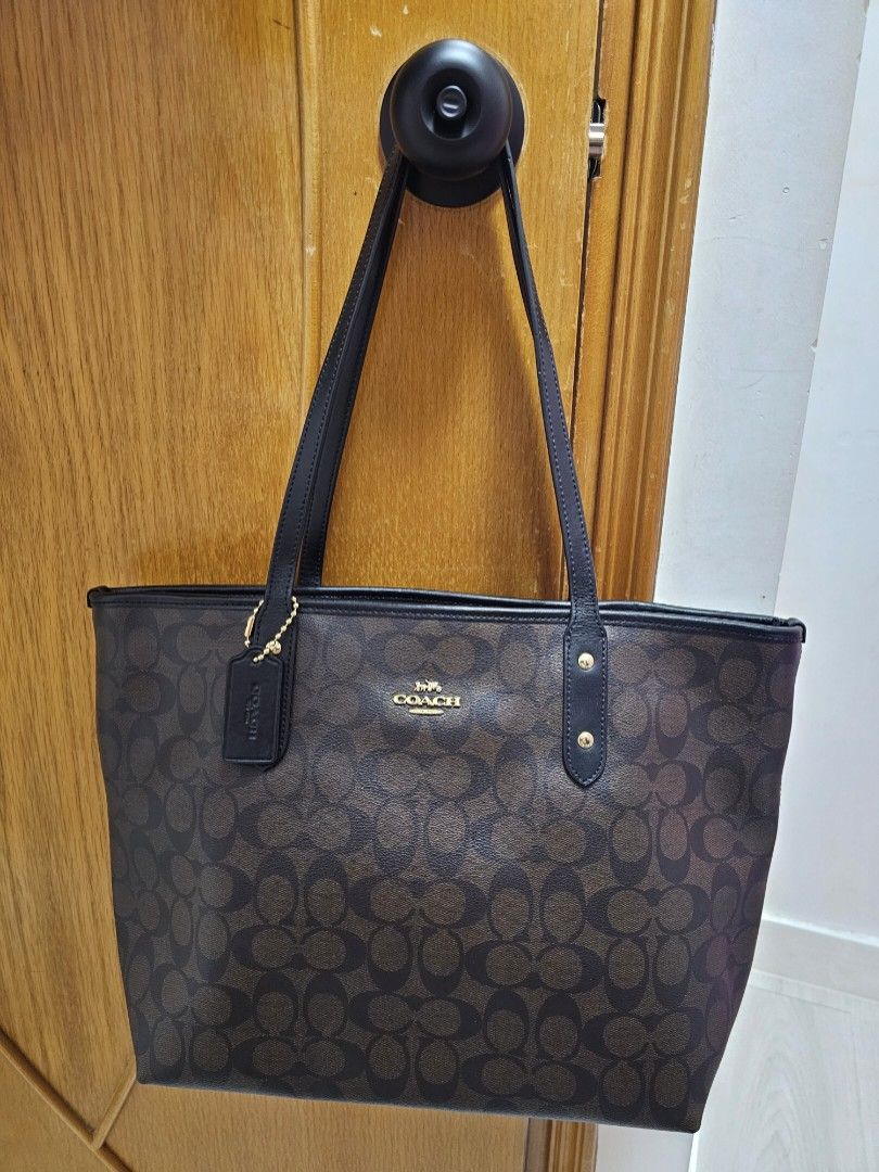 100 real Coach shoulder bag Tote bag good size 100 Coach