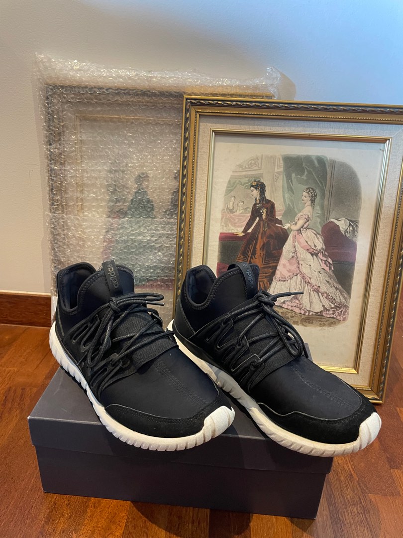 Adidas tubular sale radial shoes