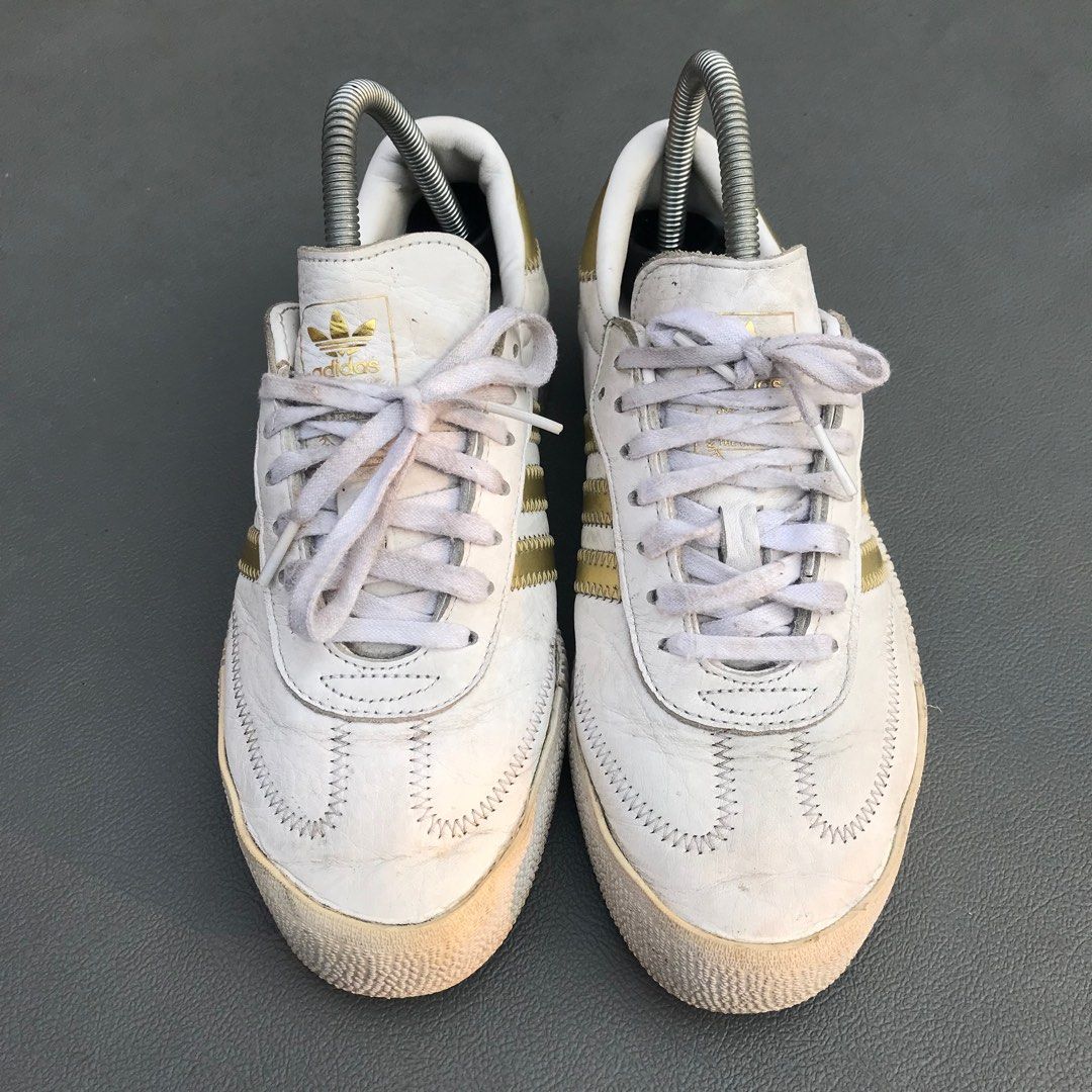 sambarose white and gold