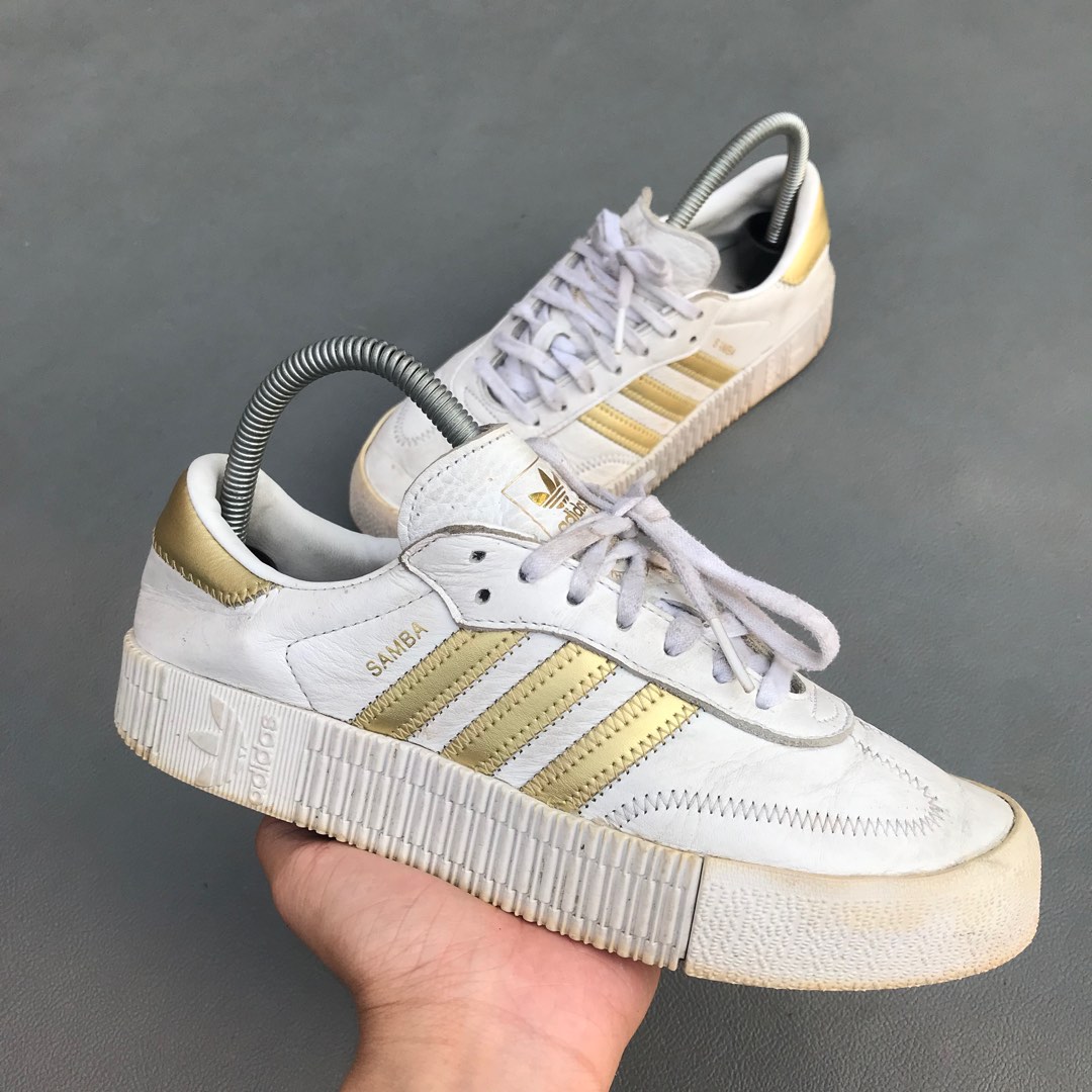 sambarose white and gold