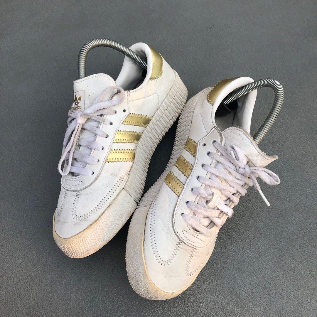 sambarose white and gold