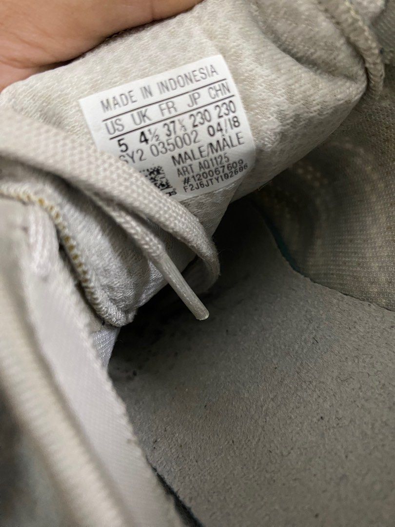 Adidas online art aq1125