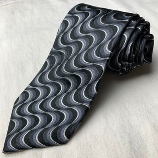 Arrow Black Wave Necktie