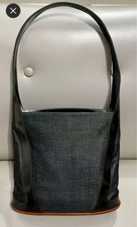 Auth BALLY Shoulder Bag-coded