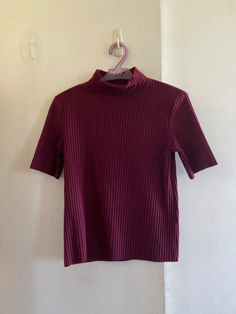 Bershka Maroon Ribbed Turtleneck (Category: Blouses) located in Marikina City. Submitted by beinginspace (Listing ID 1291055232, Image 1). Description: .