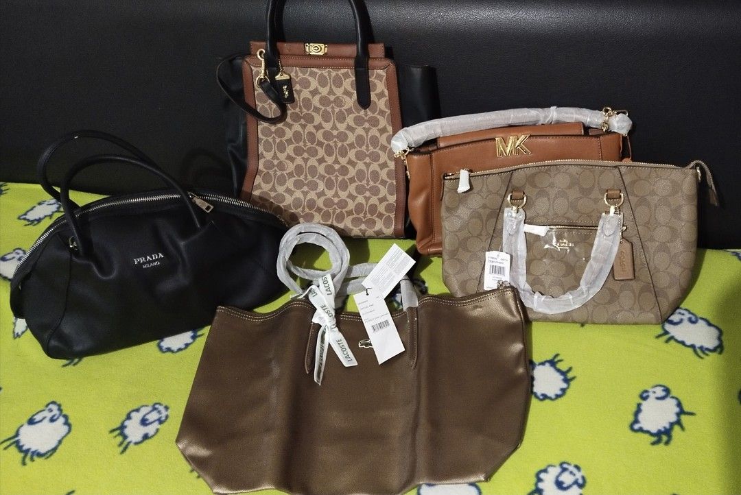 Brand New Assorted Class A bags (5 items) (Category: Shoulder Bags) located in Angono. Submitted by ClosetCleanUp (Listing ID 1291098338, Image 1). Description: Batch 2 Brand New Assorted Class A bags Buy One take all for 2000 only Dust bag included w/ tags Price per bag is Php500 Perfect for you online selling.PM me..