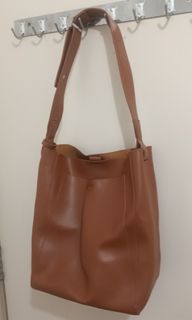 （分類：）位於 。 由 estherysl 提交（商品編號 1291120673，圖片 1）。簡介： 。