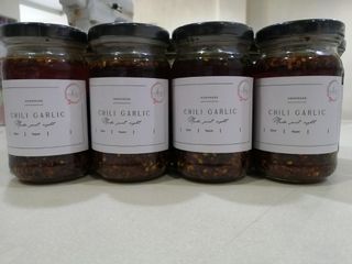 chili garlic oil (per bottle)