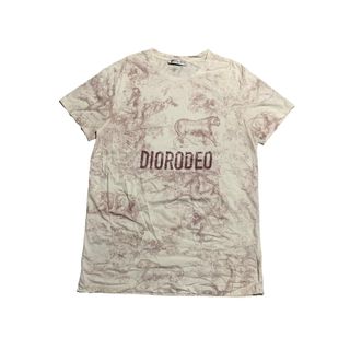 (Category: ) located in . Submitted by boujee.wardrobes (Listing ID 1291152004, Image 1). Description: .