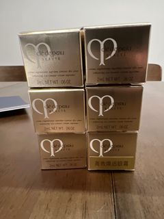（分類：）位於 。 由 fanniee_ 提交（商品編號 1291184001，圖片 1）。簡介： 。