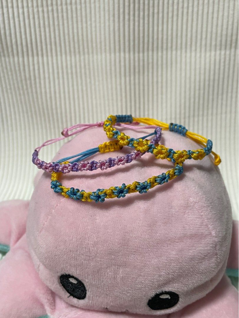 Custom Flower Friendship Bracelet Taylor Swift, Hobbies & Toys, Memorabilia  & Collectibles, Fan Merchandise on Carousell