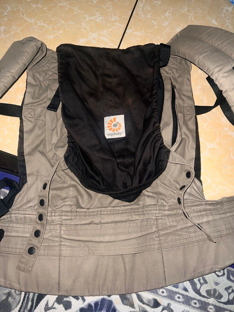 Ergobaby nude carrier