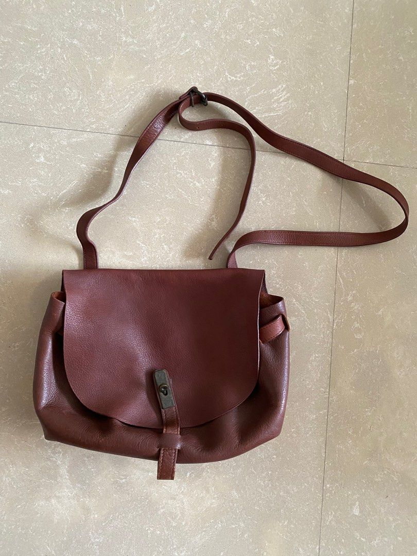 Sling bag esprit sale