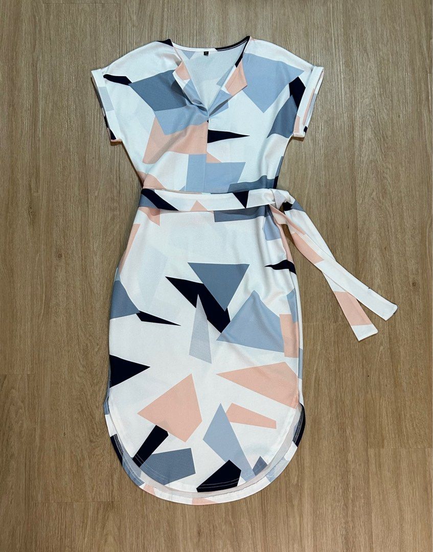 Dress with geometric shapes clearance