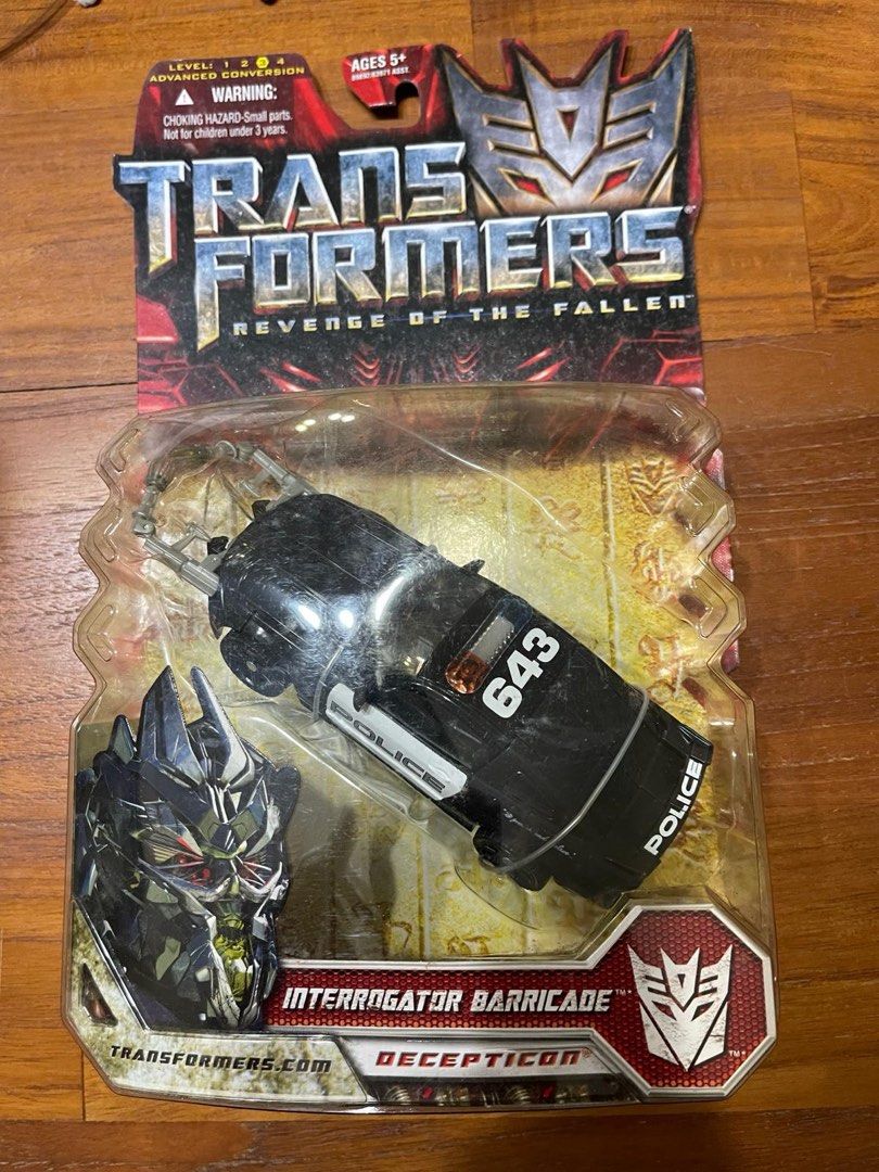 Hasbro Transformers - La Vendetta Del Caduto: Action Figure Deluxe Interrogator Barricade, Decepticon, Si Trasforma Da Robot A Macchina Della Polizia Saleen S281