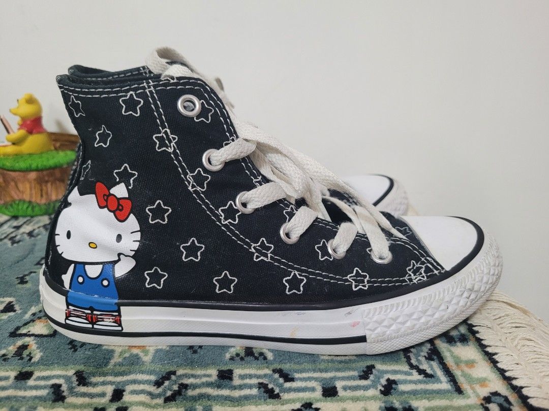 Converse hello kitty saga falabella sale