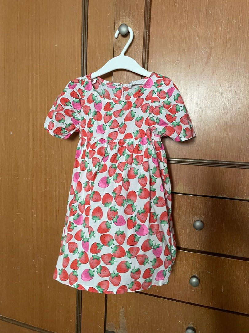 H&m strawberry dress store