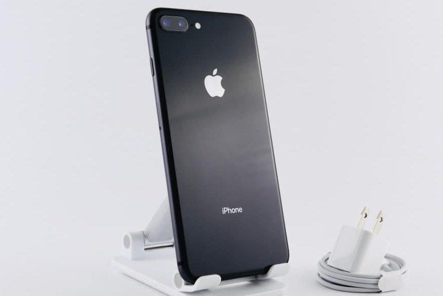 iPhone 8plus 256gb (Category: iPhone 8 Series) located in Manila. Submitted by TekiCashGadgetsph (Listing ID 1291001409, Image 1). Description: (FU) Open-line, any sim working (worldwide) - Guaranteed original iPhone not fake/copy accessories with box Secondhand Good as new not abused! Presentable •Original Lcd • no issue hidden issues • no apple id / iCloud id • Good batthealth • Good cam front/back • Good Performance • Good face id • Good use /