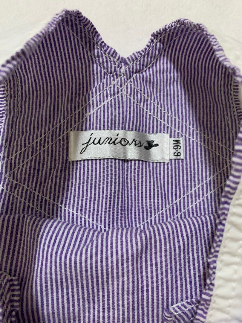 Juniors White Jumper 6-9 months (Category: Babies & Kids Fashion) located in Quezon City. Submitted by maripg09 (Listing ID 1291080269, Image 3). Description: Brand: juniors (from Dubai) Size: 6-9 months Personal preloved from Dubai. Not ukay.
