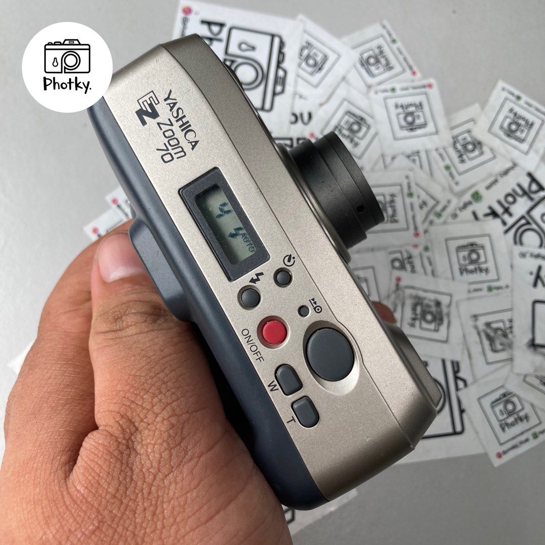 Kamera Analog Film Yashica EZ Zoom 70, Fotografi di Carousell