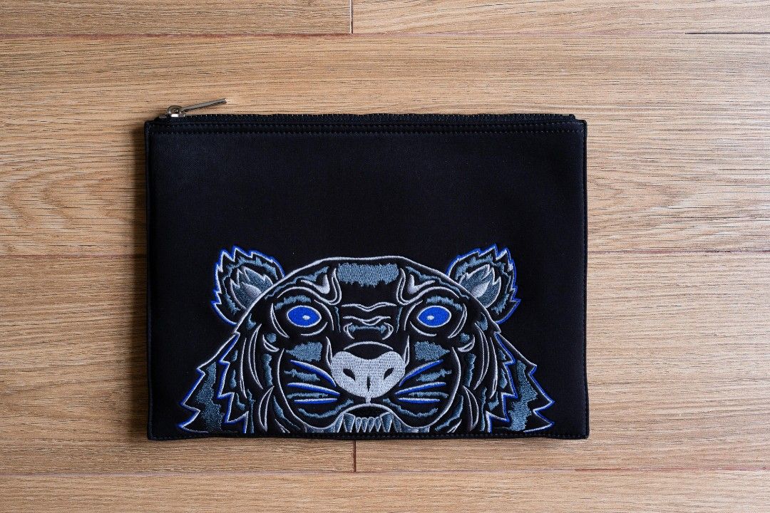 Pochette store kenzo a4
