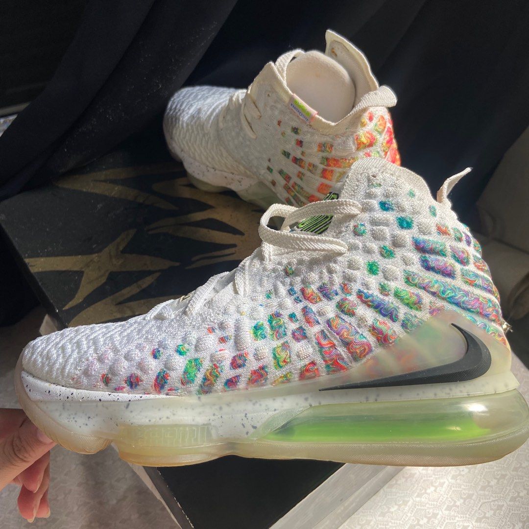 Nike Lebron 17 command force (Category: Sneakers) located in Olongapo. Submitted by magicrattt (Listing ID 1291013841, Image 3). Description: Barely used and lady owned Condition: 10/10 Size us5 for mens us6.5 for womens Feel free to send me your offers and inquiries ☺️ **dont mind the size below us7 is the smallest option** .