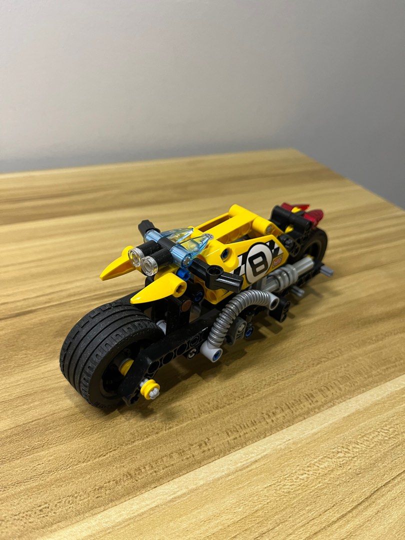 Lego technic stunt bike 42058 hot sale
