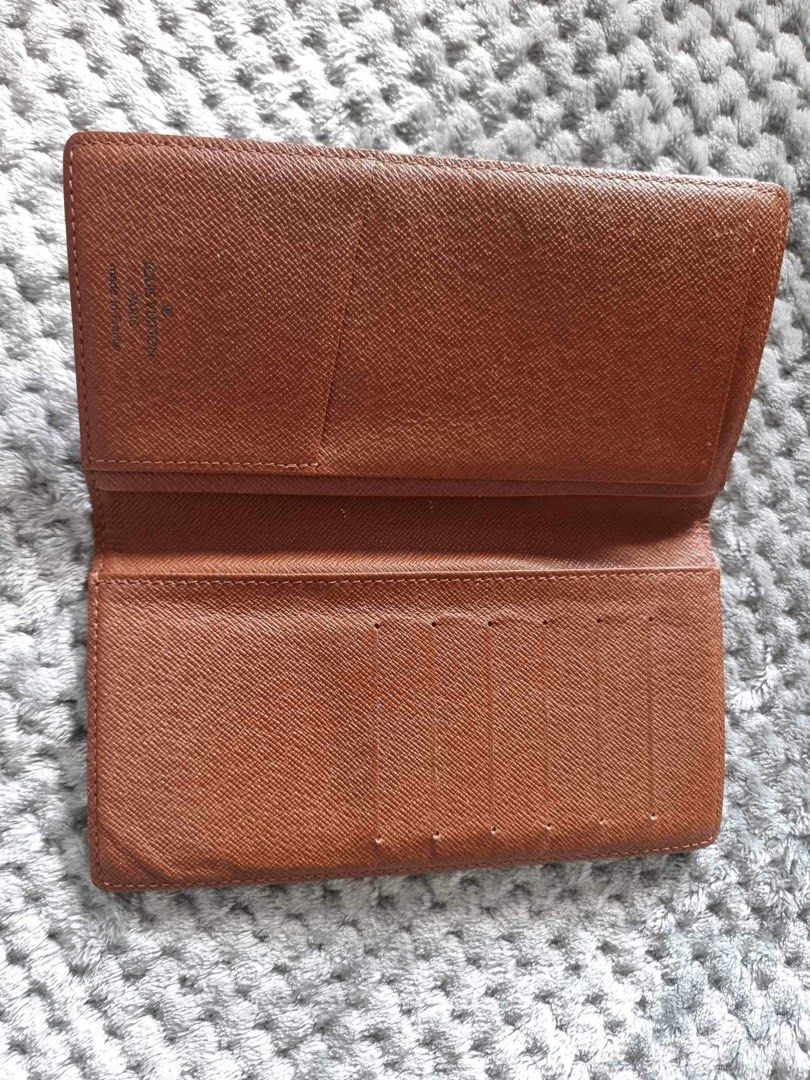 Louis Vuitton Long Wallet for men (Category: Luxury Bags & Wallets) located in Bulacan. Submitted by reloveandrepeat (Listing ID 1291143531, Image 2). Description: in good condition comes with box and card 100% authentic.