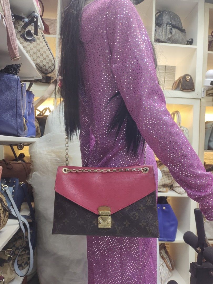 Lv pallas sling bag 2025