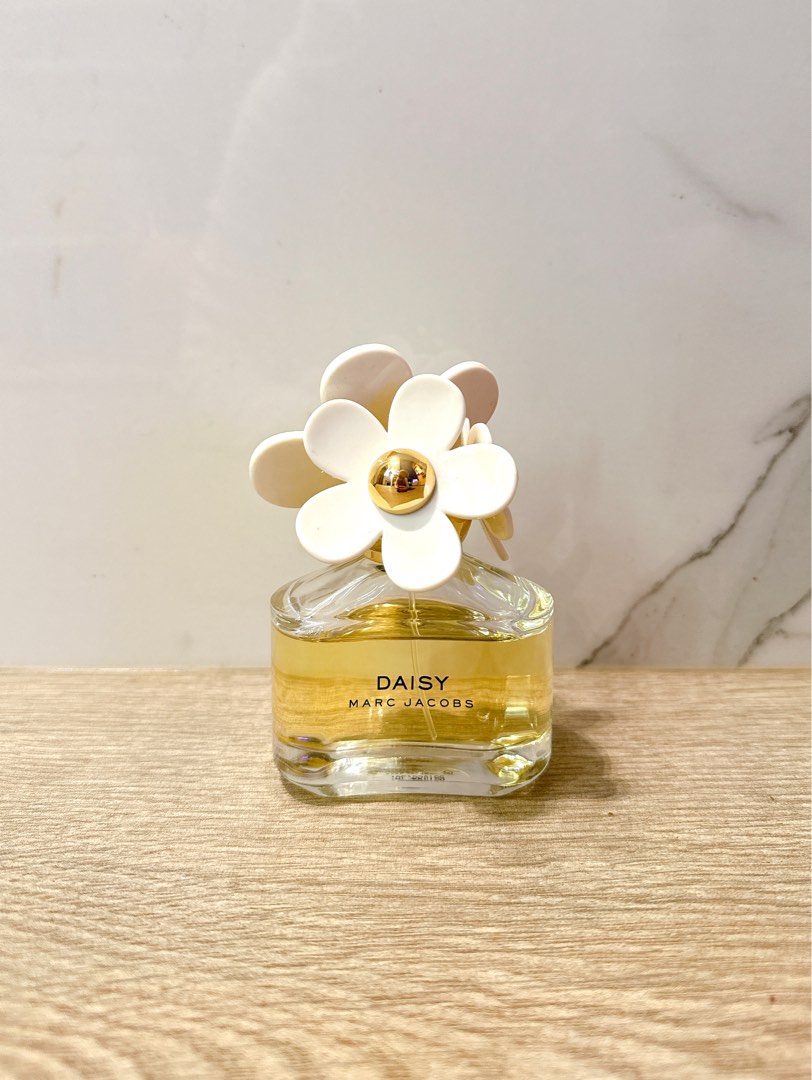 MARC JACOBS DAISY perfume Carousell