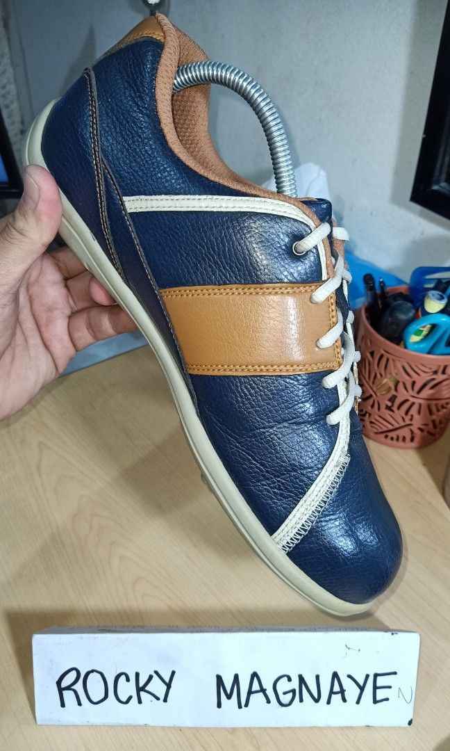 Mizuno golf shoes sales spikes