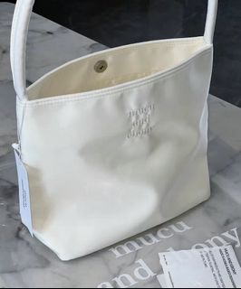 （分類：）位於 。 由 livelibliss 提交（商品編號 1291139707，圖片 1）。簡介： 。