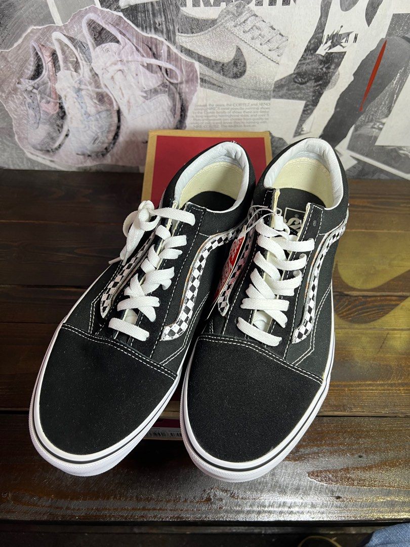 Old skool sidestripe v store