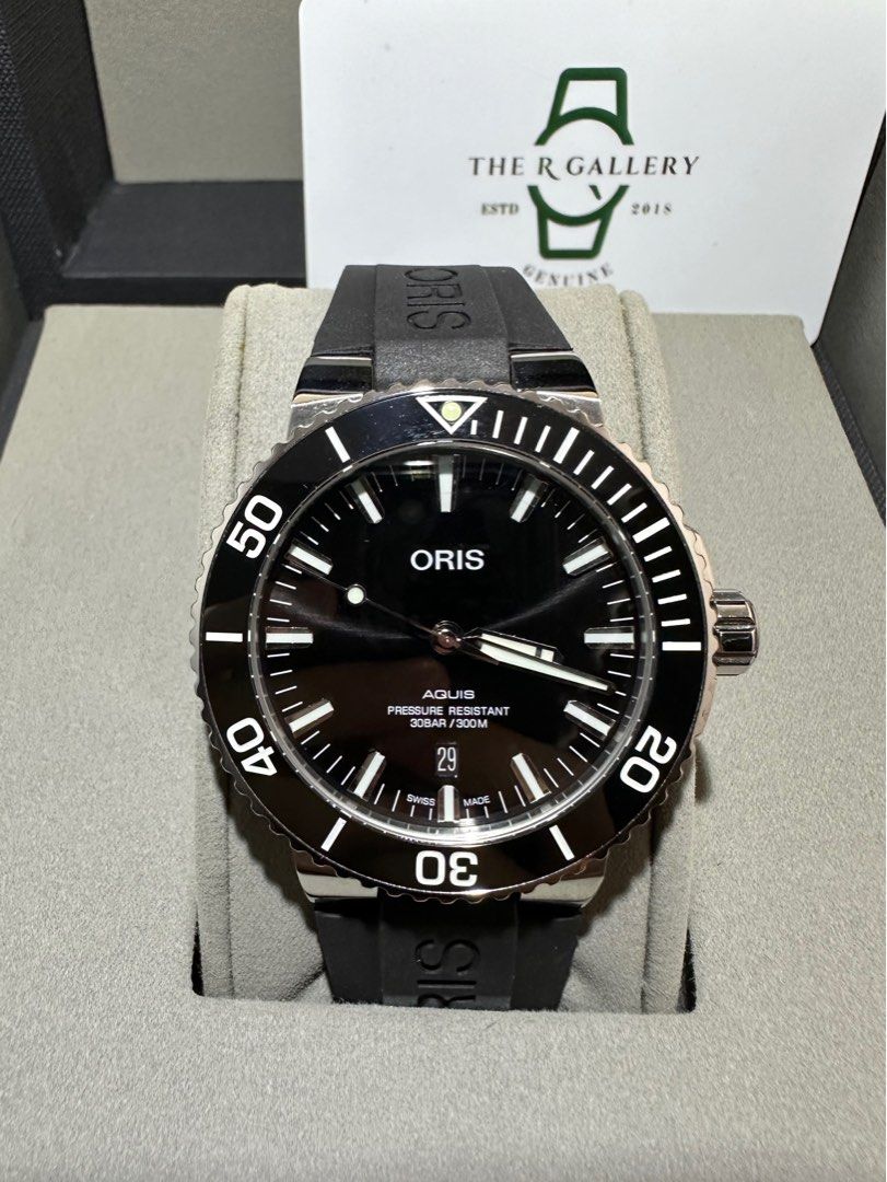 Oris Aquis Date 43.5mm Automatic Black Dial Rubber Strap