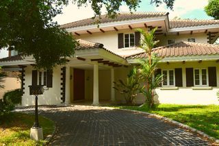 P3122081 5BR House & lot in Ayala Alabang Village