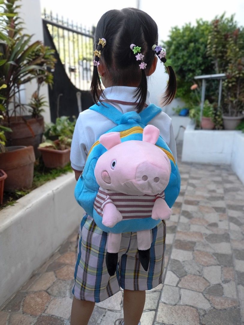 Peppa pig bag (Category: Babies & Kids Fashion) located in Binan City. Submitted by gladypie (Listing ID 1291055859, Image 1). Description: .