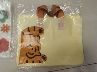 (Category: ) located in . Submitted by wgdch8jhbd (Listing ID 1291158010, Image 1). Description: .