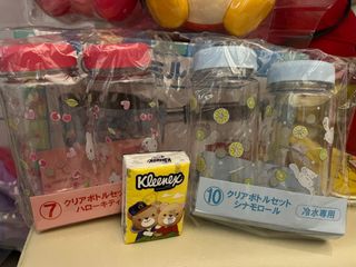 Sanrio 一番賞水樽一些兩隻 (Kitty / 肉桂狗64180232562306110