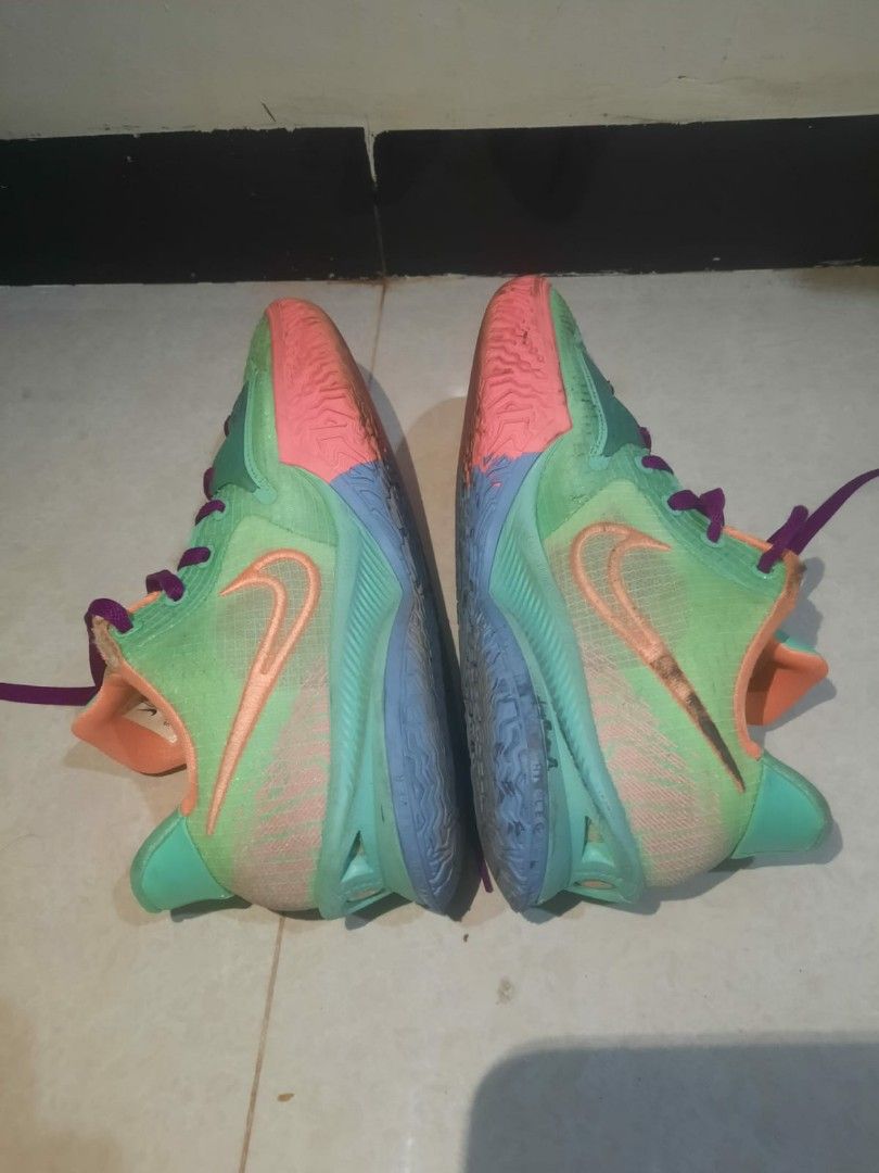 Sepatu Nike Kyrie 4 Fesyen Pria Sepatu Lainnya di Carousell