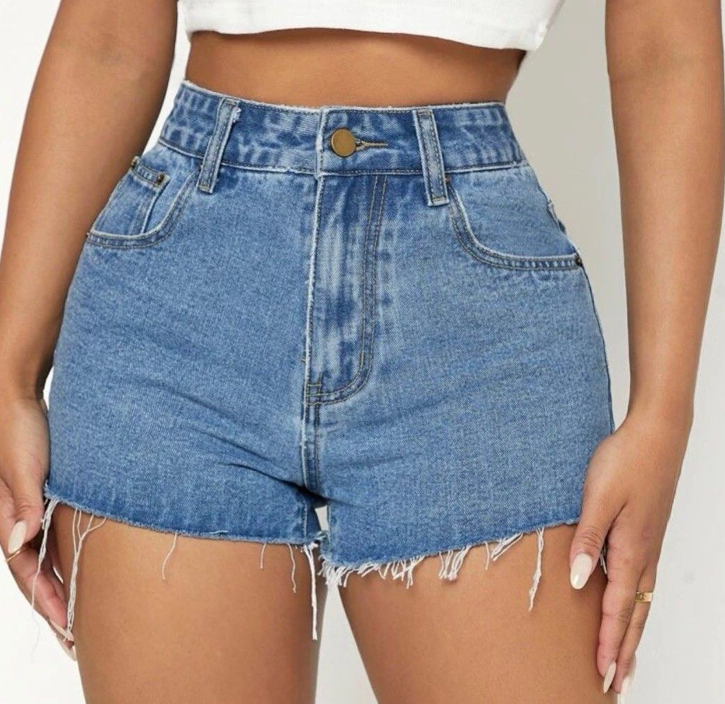 SHEIN PETITE Ripped Cuffed Denim Shorts