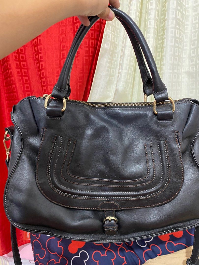 Sisley Leather 2- way bag (Category: Cross-body Bags) located in Iligan City. Submitted by piiii_7 (Listing ID 1291151572, Image 3). Description: Selling my Original Sisley two-way leather bag for only 1000 This is like new. No damage. Leather is still in good condition. All bag hardwares are printed with the SISLEY brand…. .