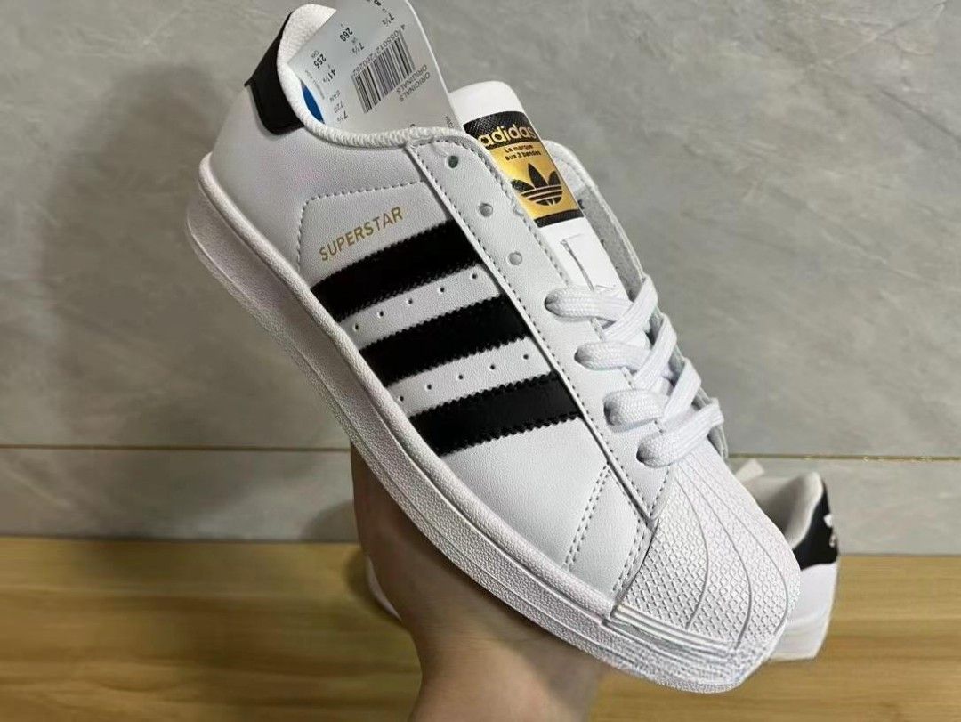 Replika adidas superstar store