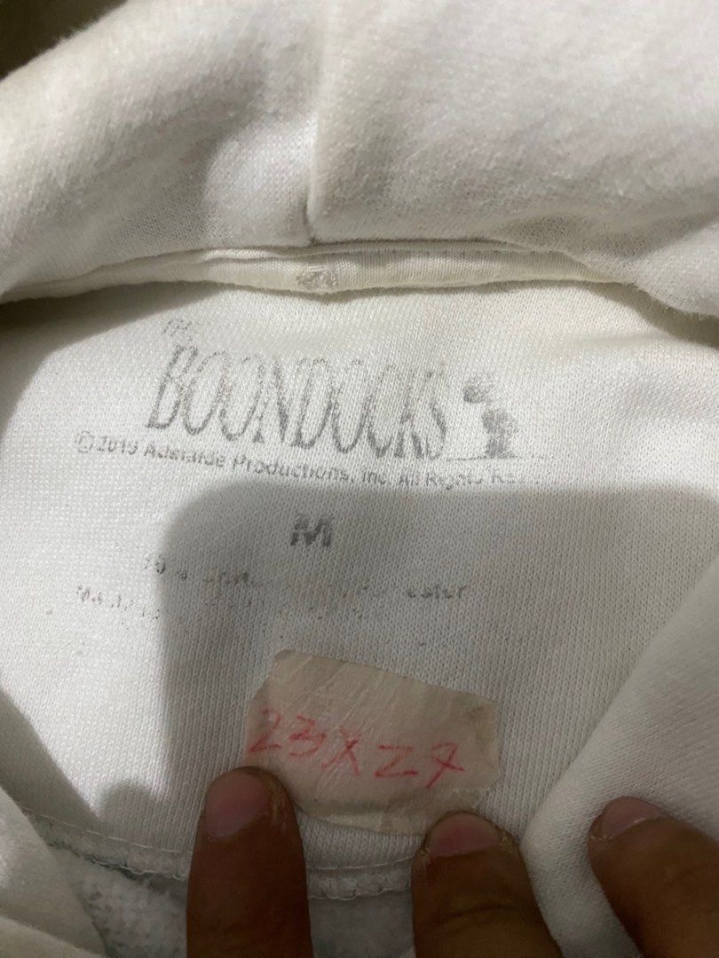 The Boondocks Anime Hoodie (Category: Activewear) located in Mexico. Submitted by iseemiyakee. (Listing ID 1291147517, Image 3). Description: Size Large Width 23 Length 27 Issue need wash.
