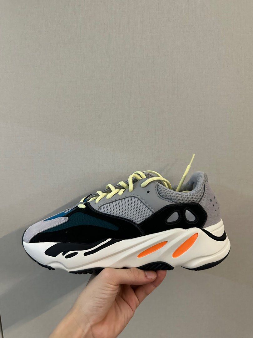 Yeezy 700 sale wa