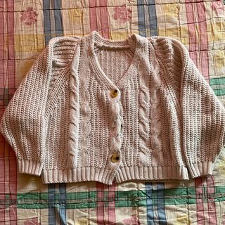 (Category: ) located in . Submitted by emeii_declutter (Listing ID 1291120193, Image 1). Description: .