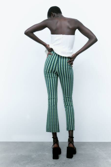Zara Gingham Mini Flare Pants, Women's Fashion, Bottoms, Other Bottoms on  Carousell