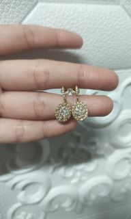 18k yellow gold oval drop 1 Total carat diamond earrings